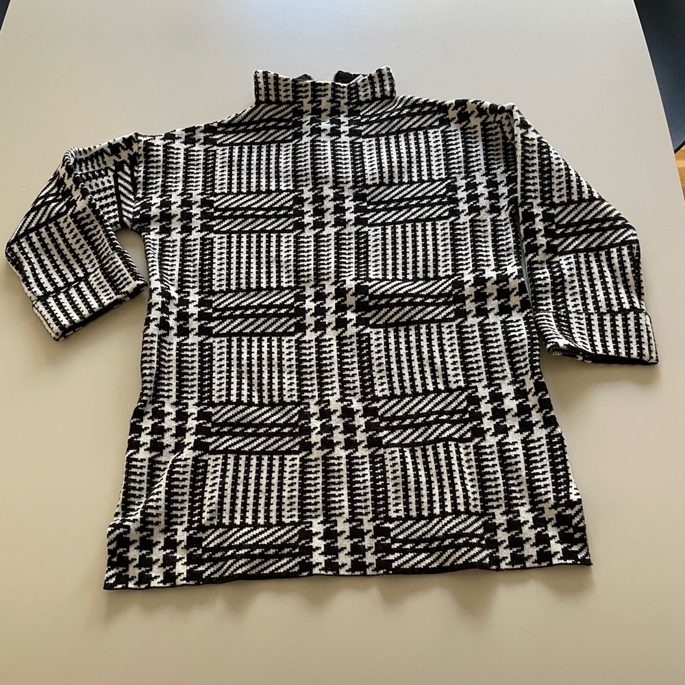 Retro mock turtleneck winter sweater
